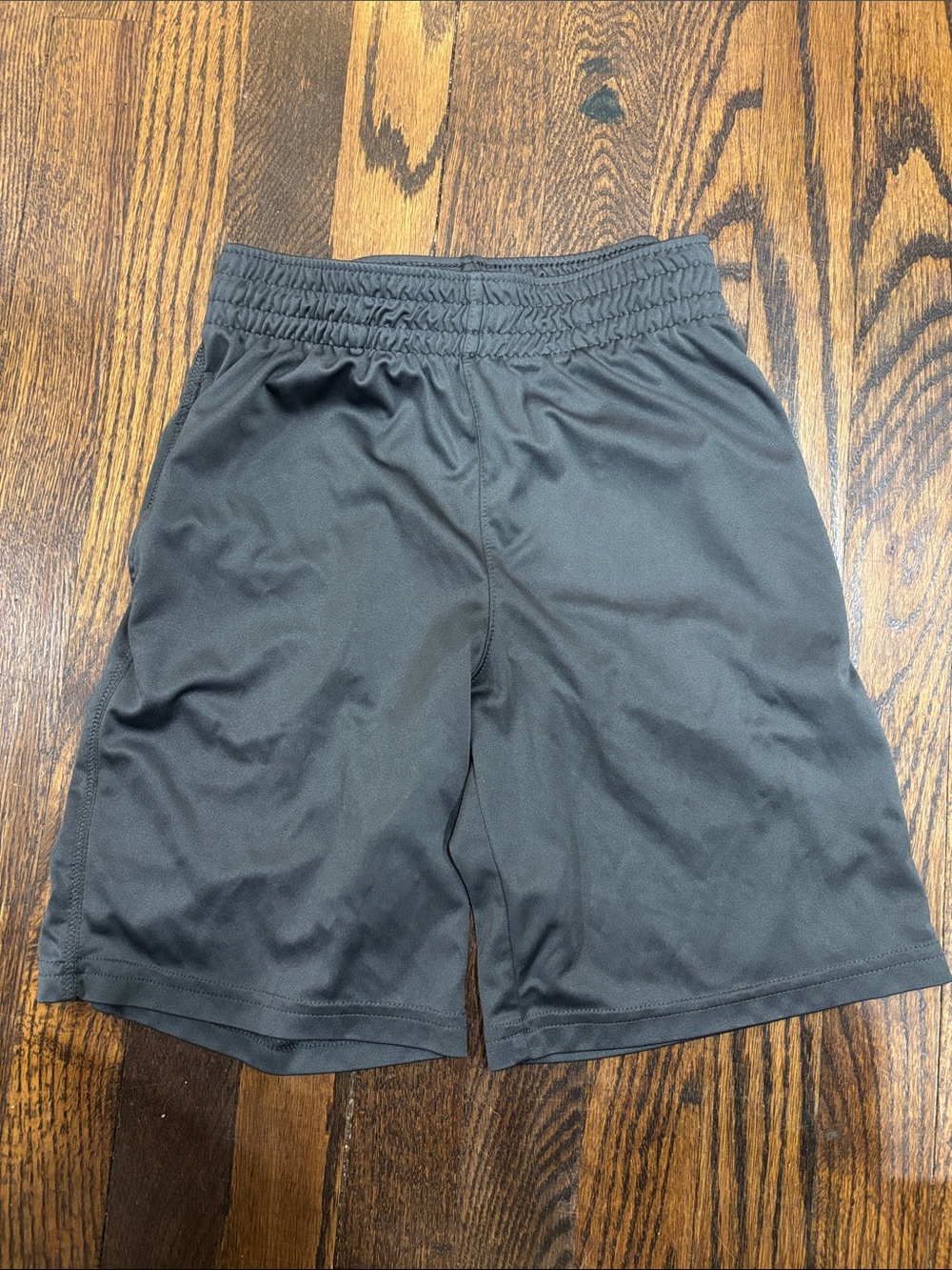 Cat & Jack boys gray athletic shorts size M